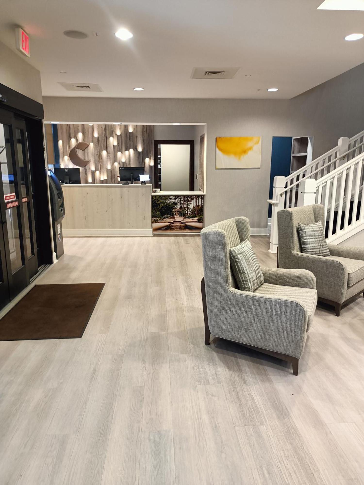 Comfort Inn & Suites Virginia Beach - Norfolk Airport Exterior photo
